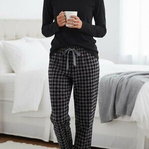 💥3/$25💥 NWOT Plaid Black Gray Red PJ Pants size M